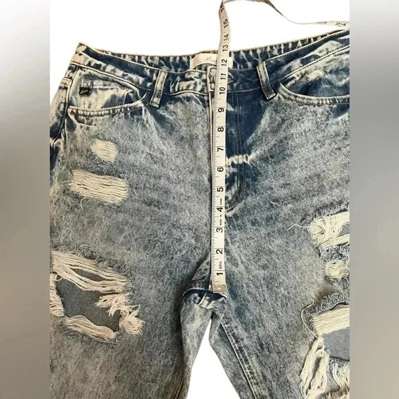 KanCan High Rise Distressed Frayed Hem Mom Jeans Acid Wash Women’s size 11/29 - Picture 12 of 15